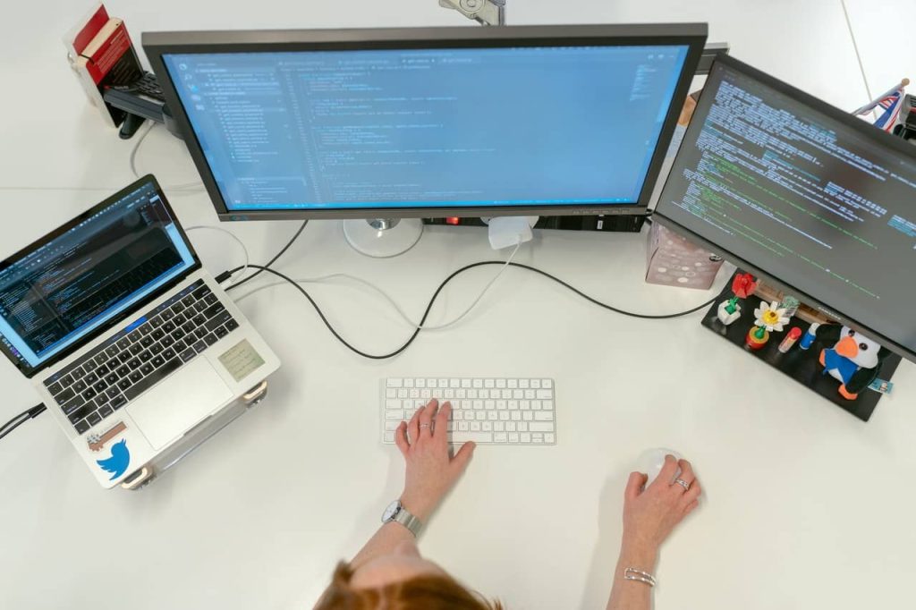 Running Payroll – Excel versus Software. Which is better?