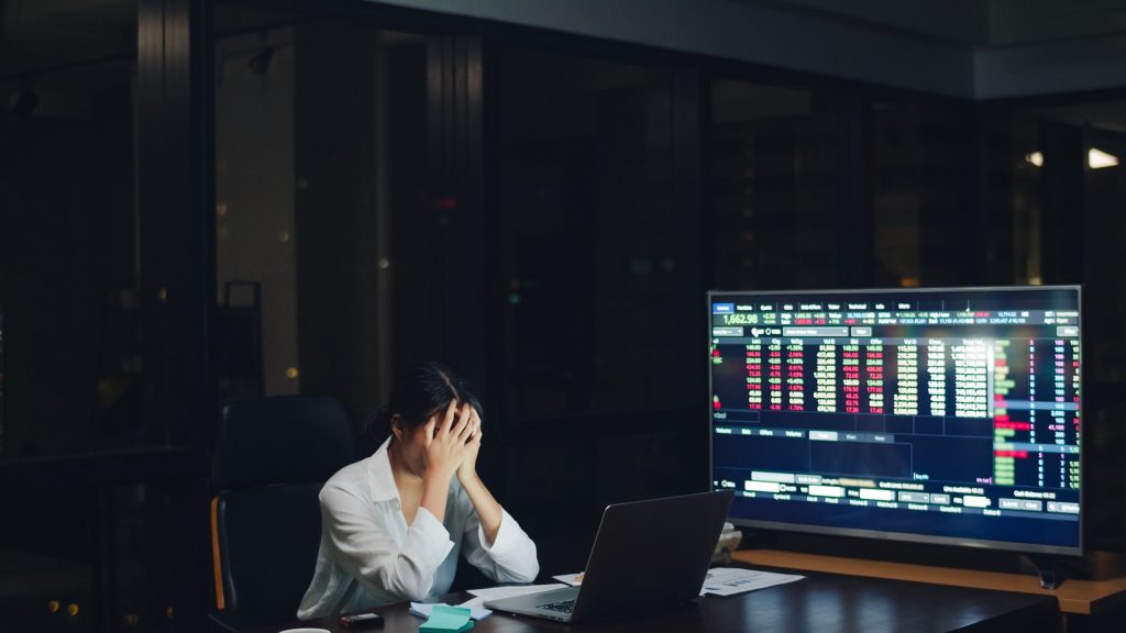 Employee Burnout: Early Signs and Prevention Tips